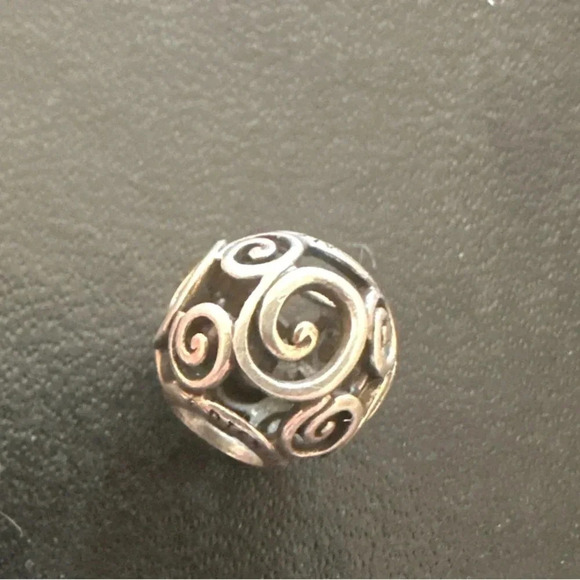 Authentic Pandora Retired Openwork Ocean Breeze Charm 925 ALE - Picture 1 of 2